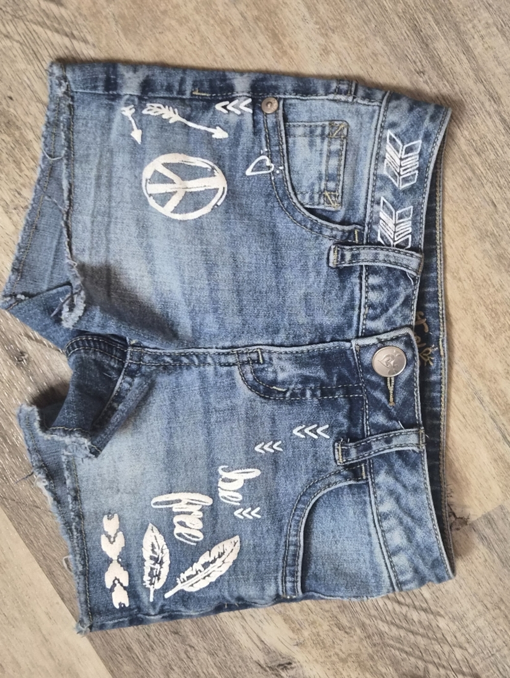Justice Girls Denim Shorts Size 7 Be Free Peace Graphic Cutoff Shorts